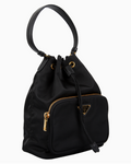 Bolsa Bucket Prada Duet em Re-Nylon