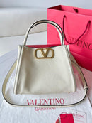 Bolsa Valentino Garavani Alltime em Couro de Bezerro Grainy